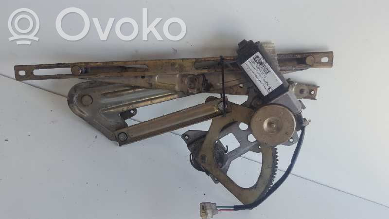 Mitsubishi Montero Regulador de puerta trasera con motor 