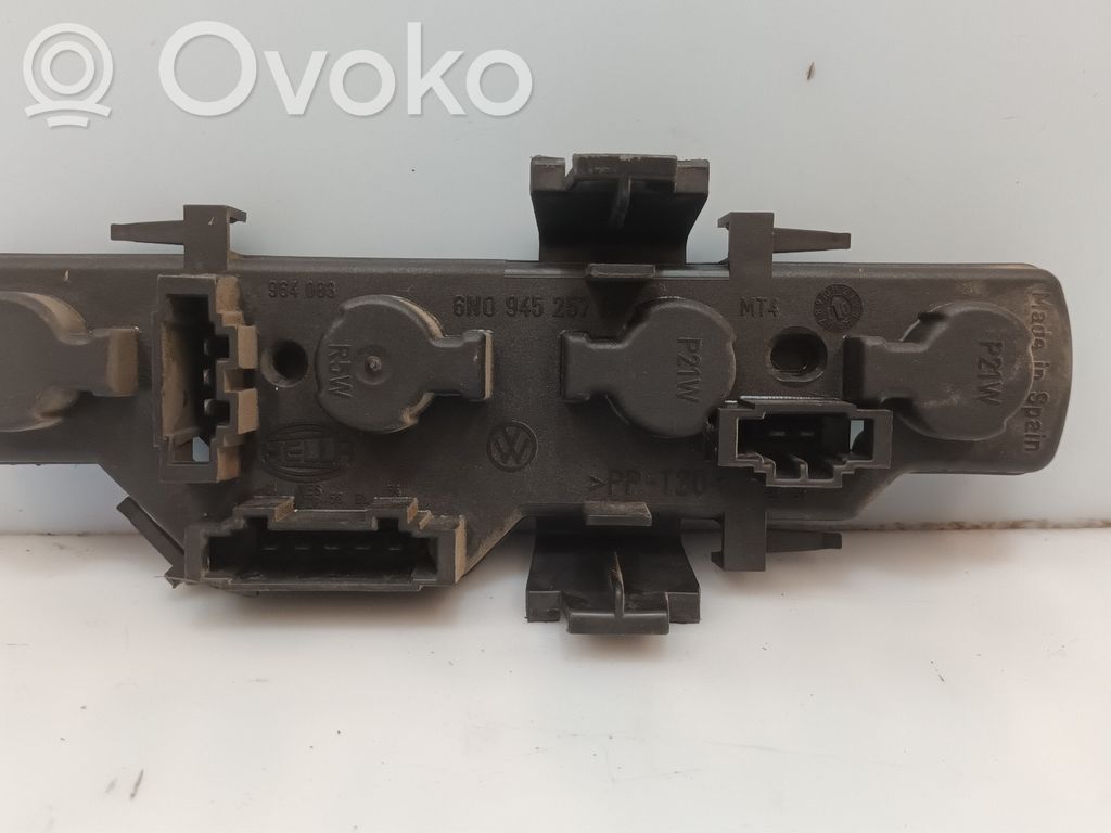 Volkswagen Polo III 6N 6N2 6NF Glühbirnenhalter Heckleuchte