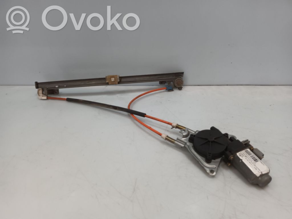 Peugeot 106 Etuoven ikkunan nostin moottorilla 