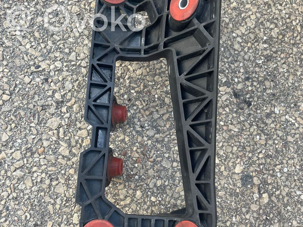 BMW 5 E60 E61 Sway bar bush bracket, front 