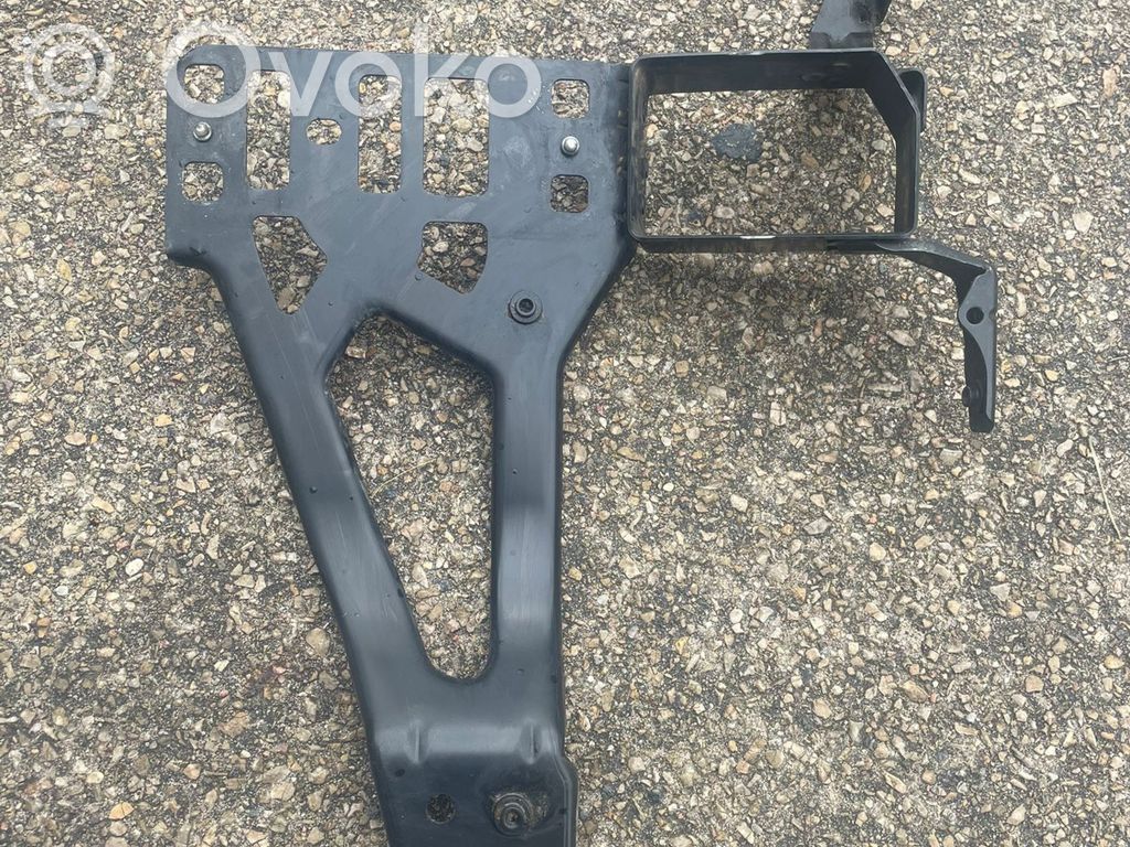 Headlight/headlamp mounting bracket   7033732,11267310