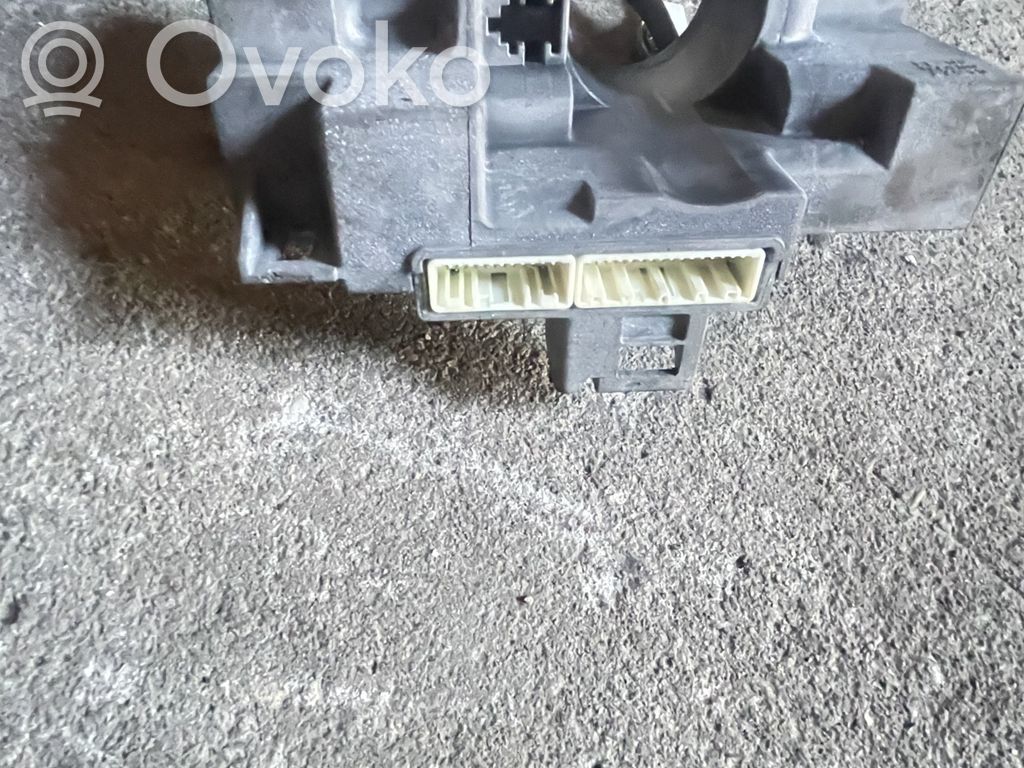 Steering wheel lock   K7400AZ910