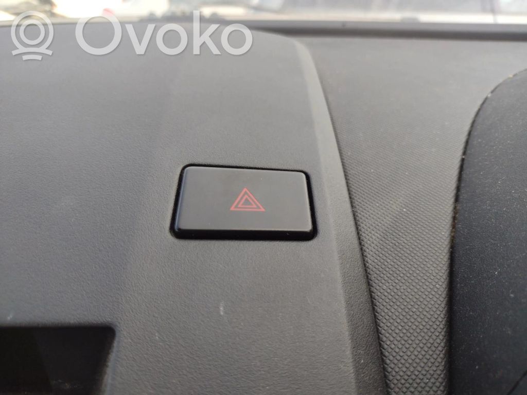 Hazard light switch   15A468