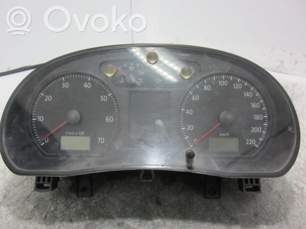 Volkswagen Polo IV 9N3 Vitezometru (grup de instrumente) 
