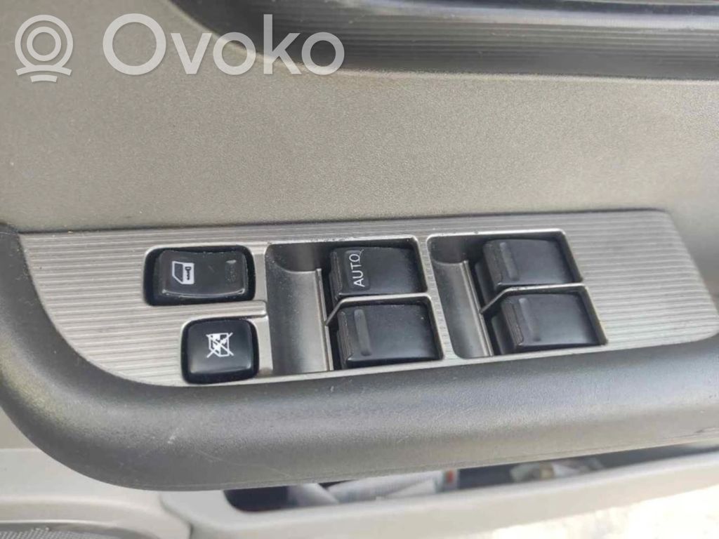 Nissan X-Trail T30 Interruttore di controllo dell’alzacristalli elettrico