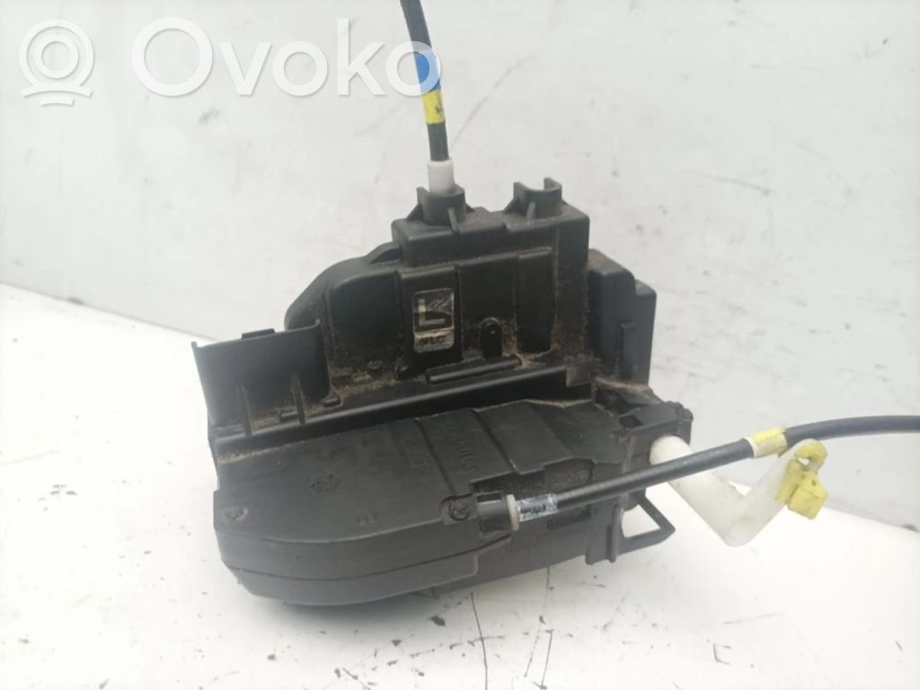 Nissan Micra Etuoven lukko 