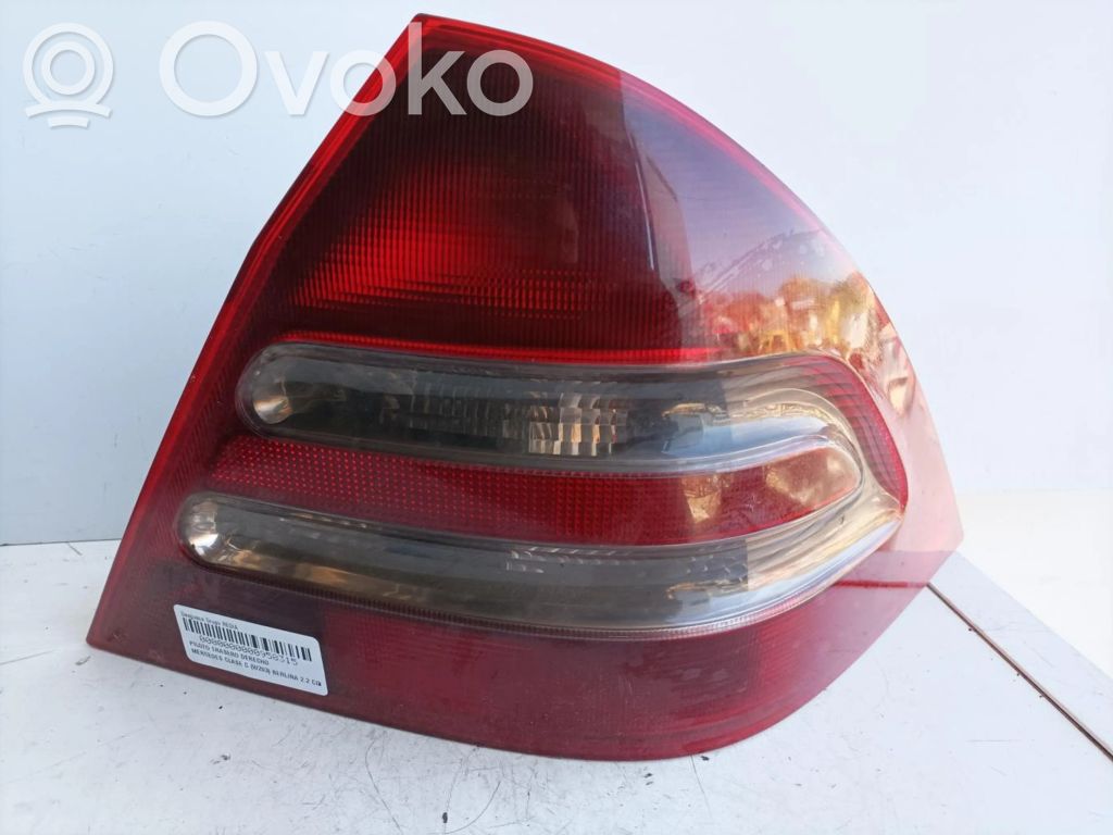 Mercedes-Benz C W203 Lampă spate în caroserie 