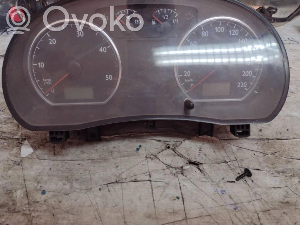 Volkswagen Polo IV 9N3 Licznik / Prędkościomierz 