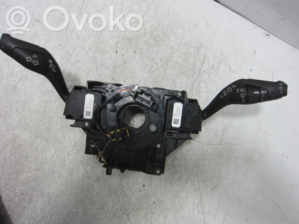 Ford Focus Interruptor de control multifunción 