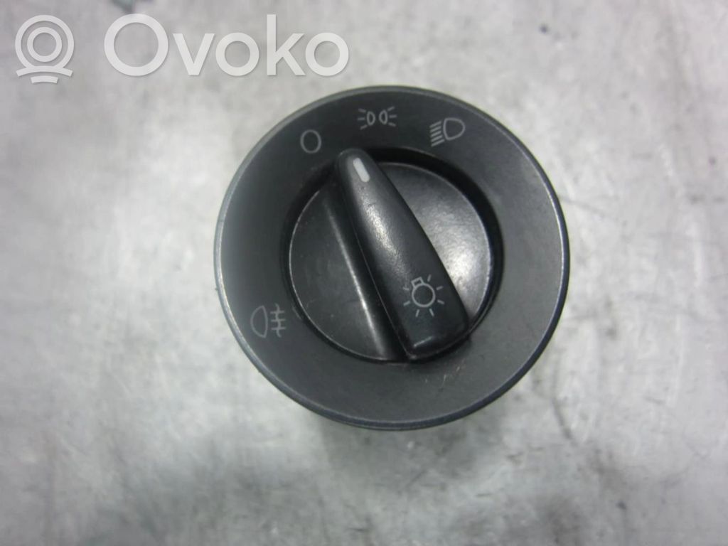 Valokatkaisija   1C0941531