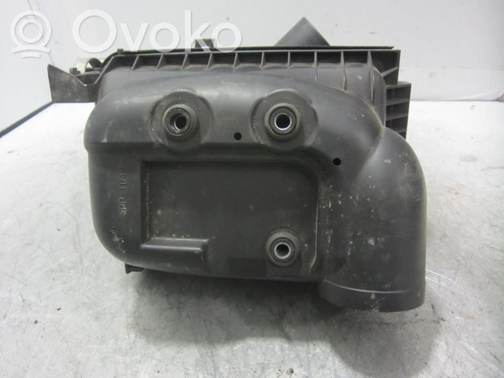 Toyota Avensis T220 Ilmansuodattimen kotelo 