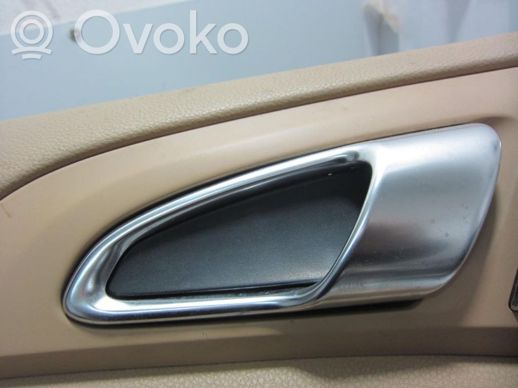 Porsche Cayenne (92A) Manecilla interna puerta delantera 