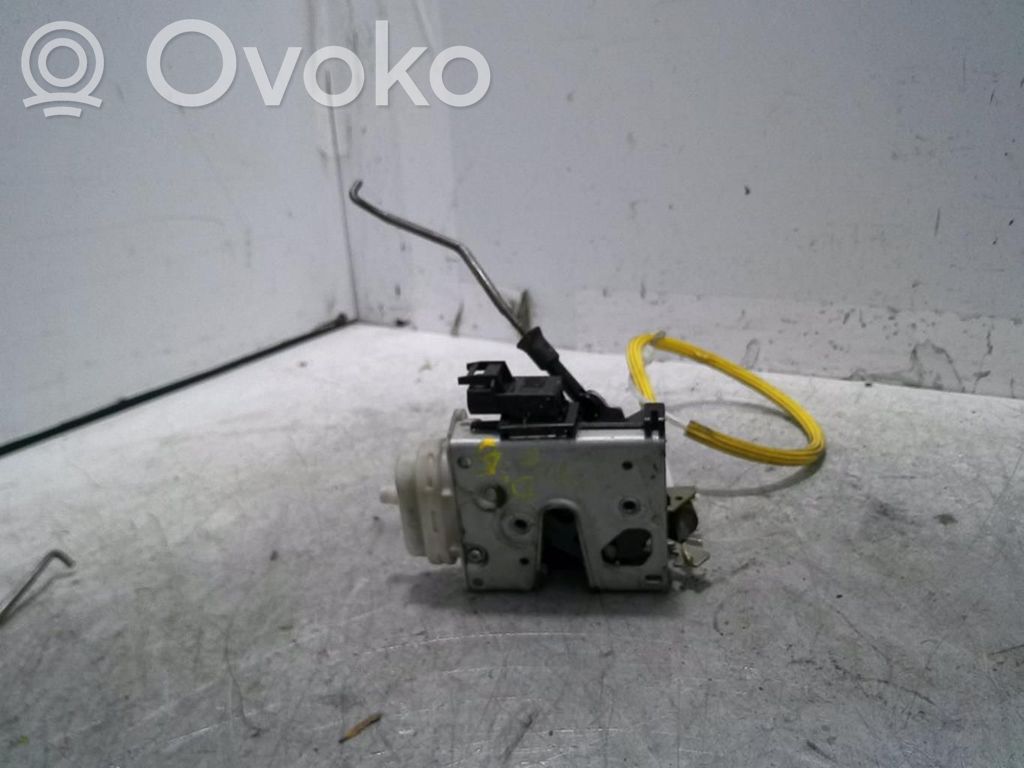 Etuoven lukko   8L1837016C