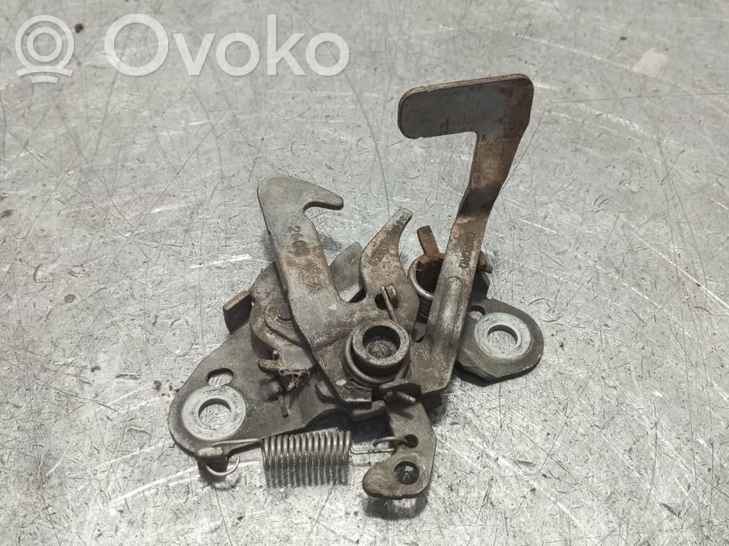 Peugeot Partner Tie down hook / loop 