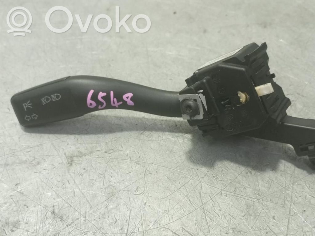 Audi A3 S3 A3 Sportback 8P Bloc semnalizator și ștergător parbriz 