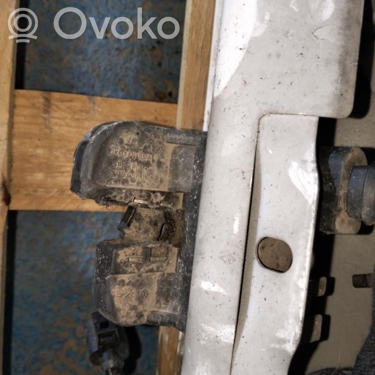 Volkswagen Golf V Serrure de loquet coffre