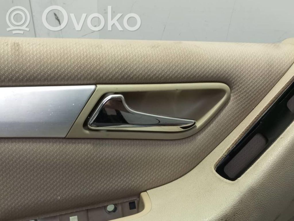 Mercedes-Benz B W245 Maniglia interna per portiera anteriore