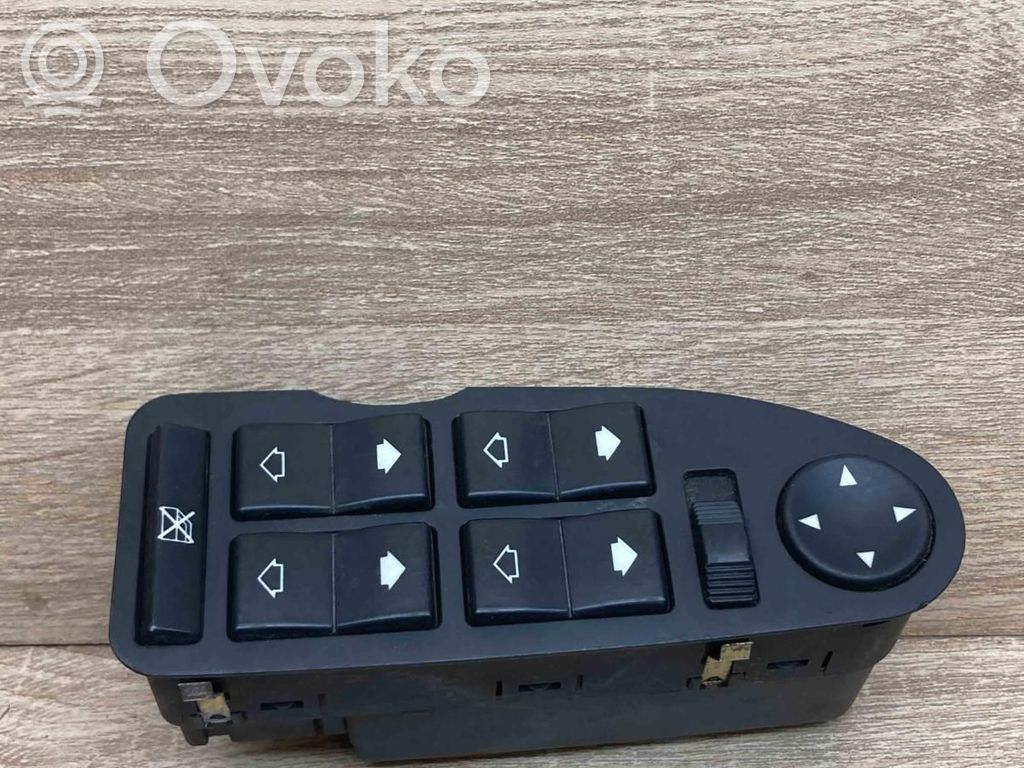 BMW 7 E38 Electric window control switch 