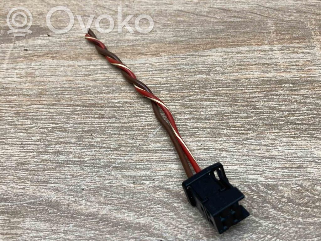 Plug wire   6931884,693188405