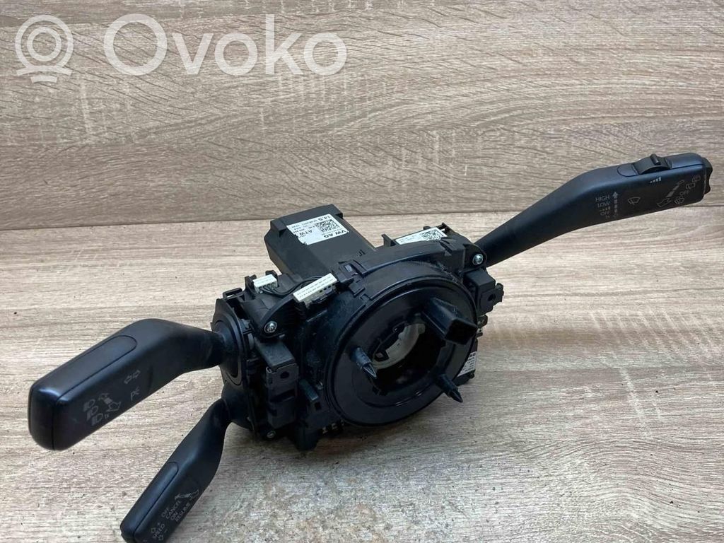 Volkswagen PASSAT B7 Wiper turn signal indicator stalk/switch 