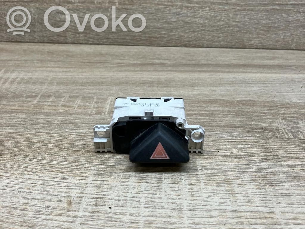 Ford Focus Hazard light switch 