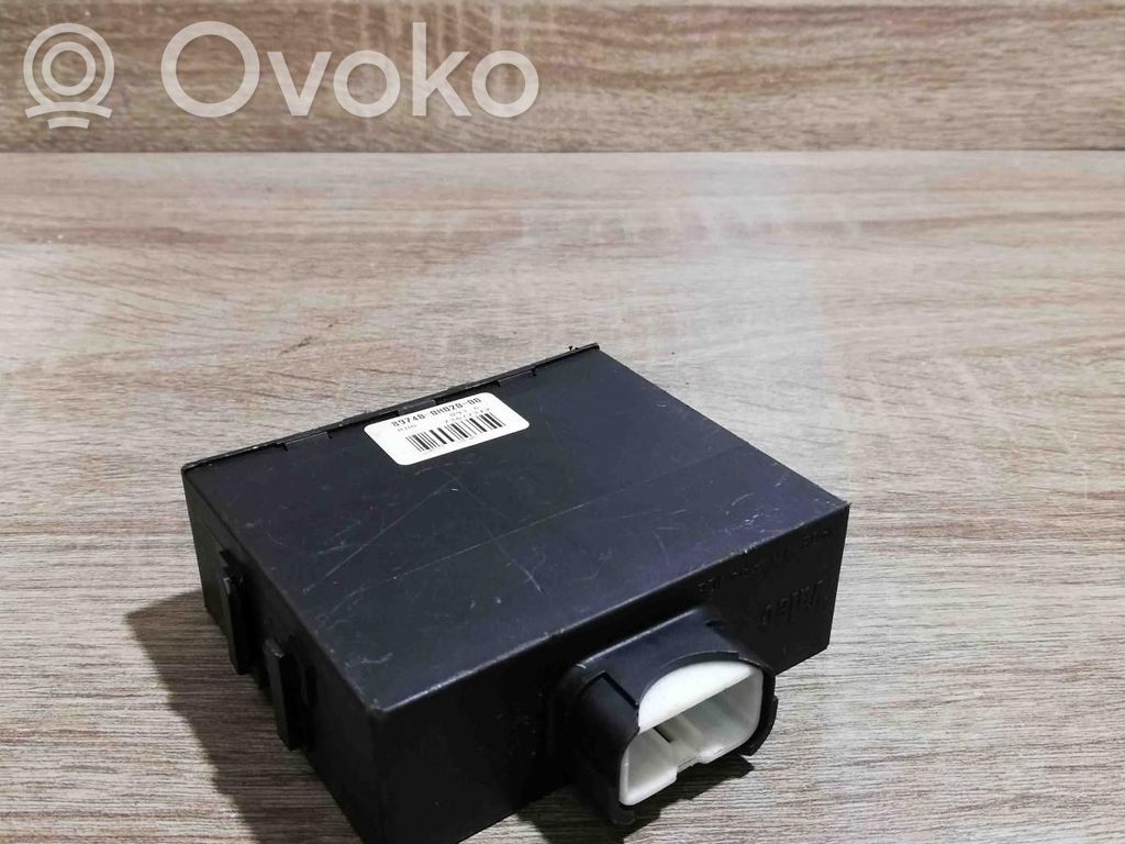 Toyota Aygo AB10 Door control unit/module 