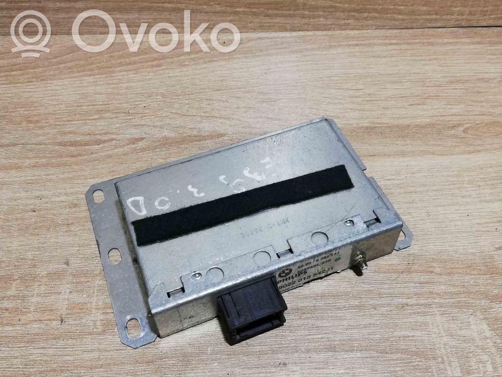 GPS navigation control unit/module   8385141
