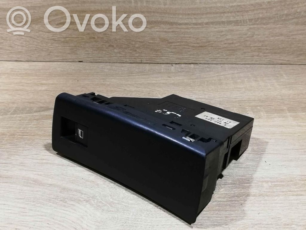 Electric window control switch   6907503