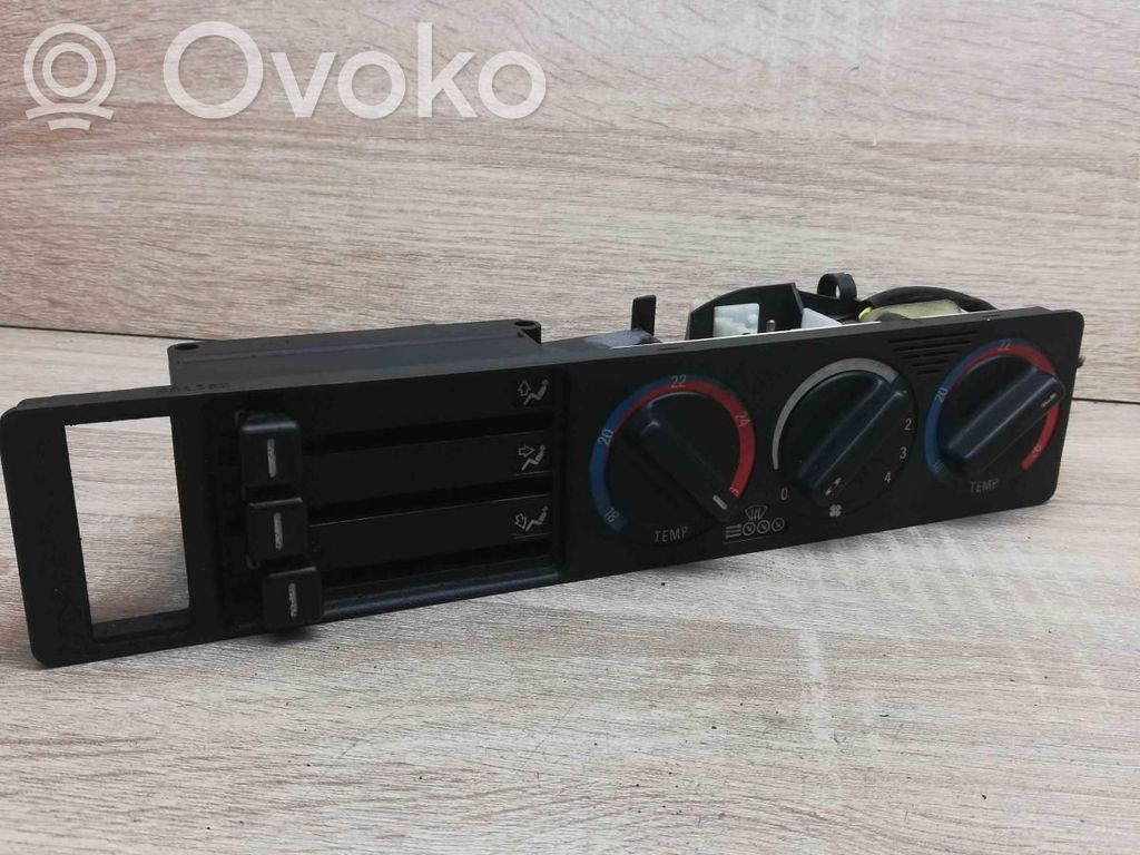 BMW 5 E34 Climate control unit 
