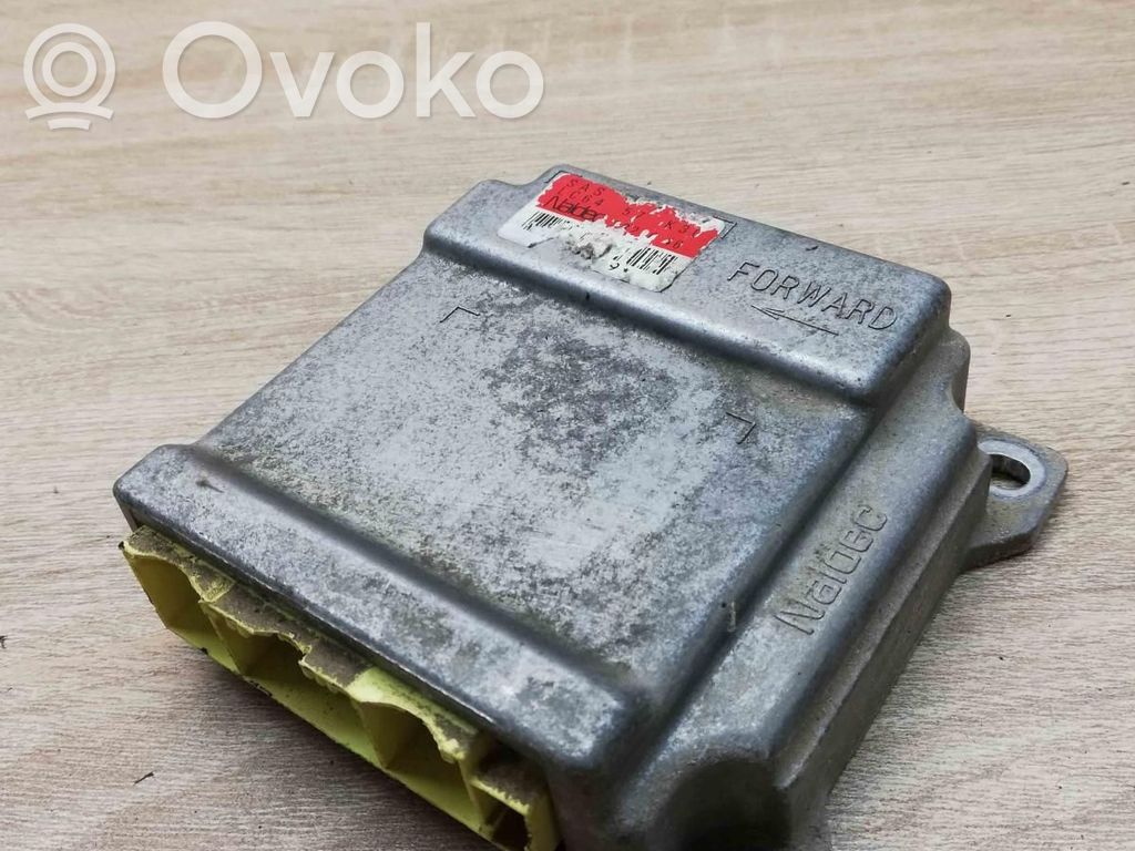 Mazda MPV II LW Airbag control unit/module 