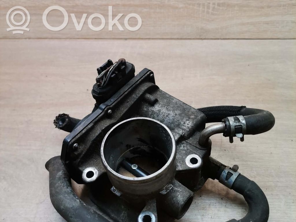 Toyota Corolla Verso AR10 Дроссель 