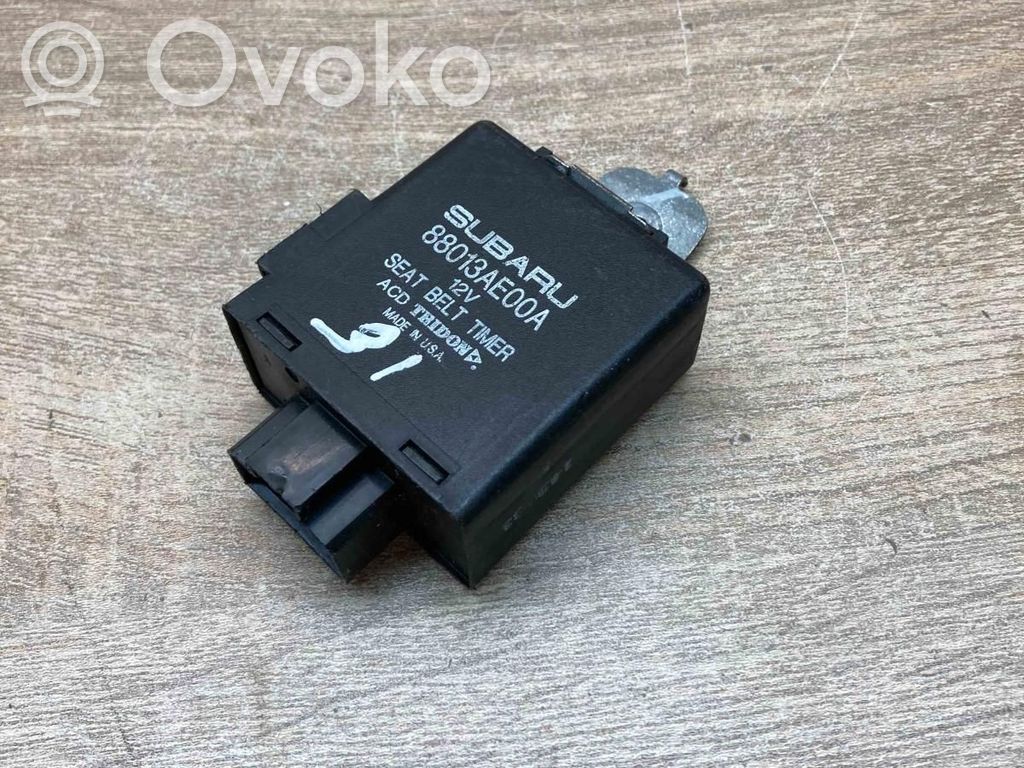 Subaru Legacy Drošības jostu brīdinājuma relejs 
