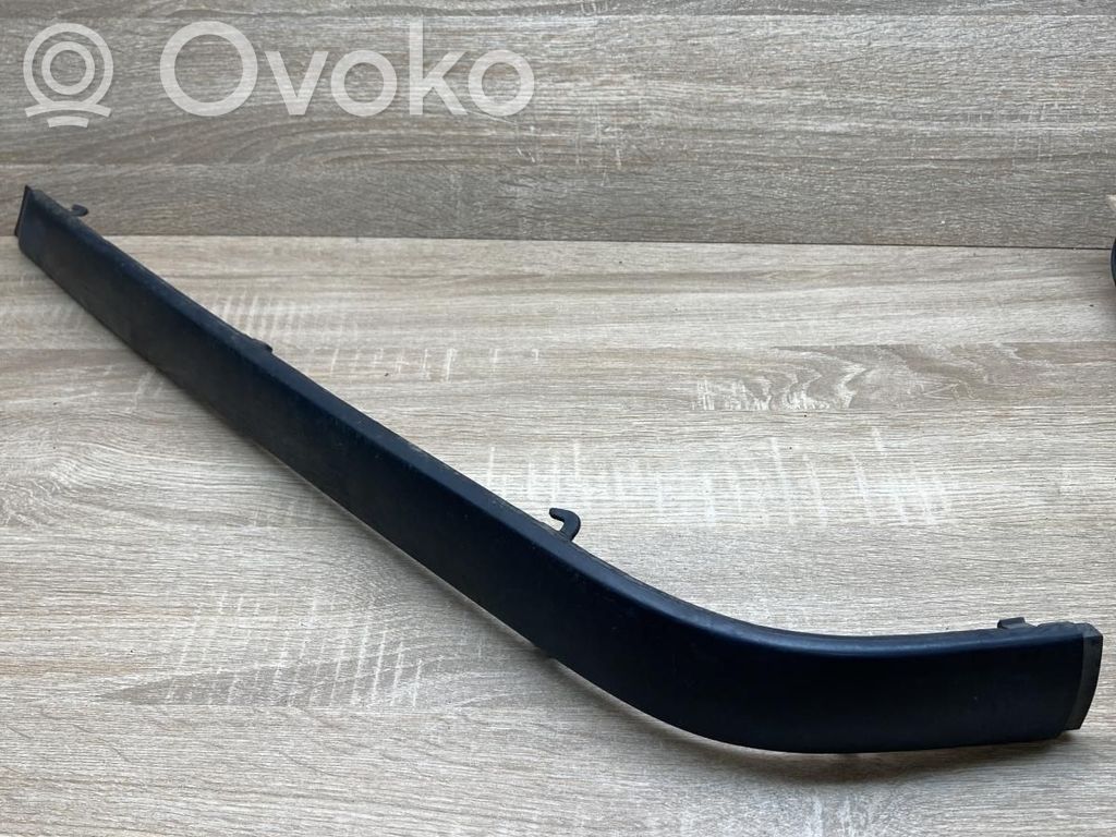 BMW 3 E36 Listwa zderzaka tylnego 