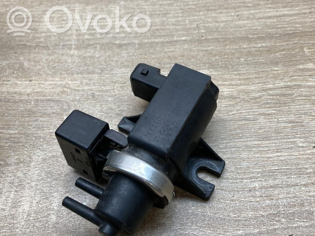 Electroválvula del turbo   2247906,722796000