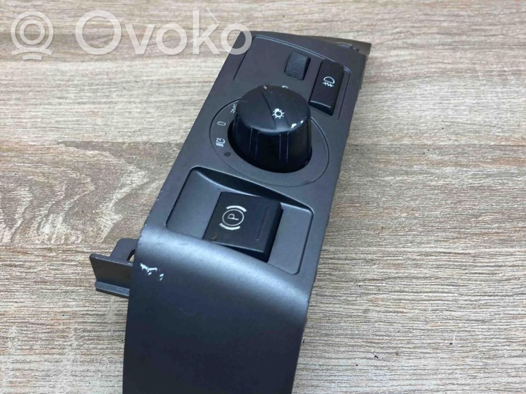 Light switch   BMWE65LIGHTSWITCH