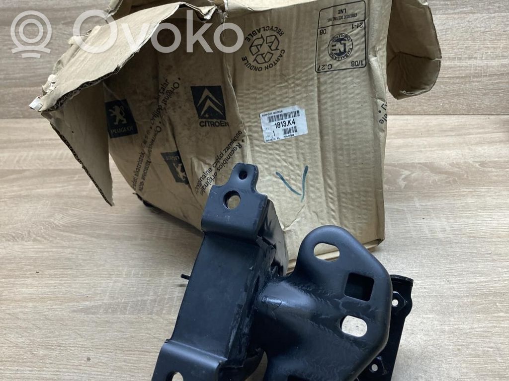 Toyota Aygo AB10 Engine mounting bracket 