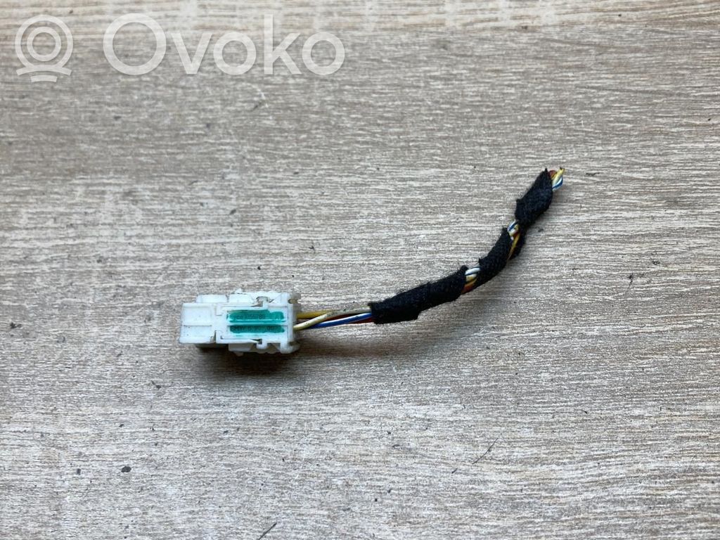 BMW 3 F30 F35 F31 Tulpanjohto 