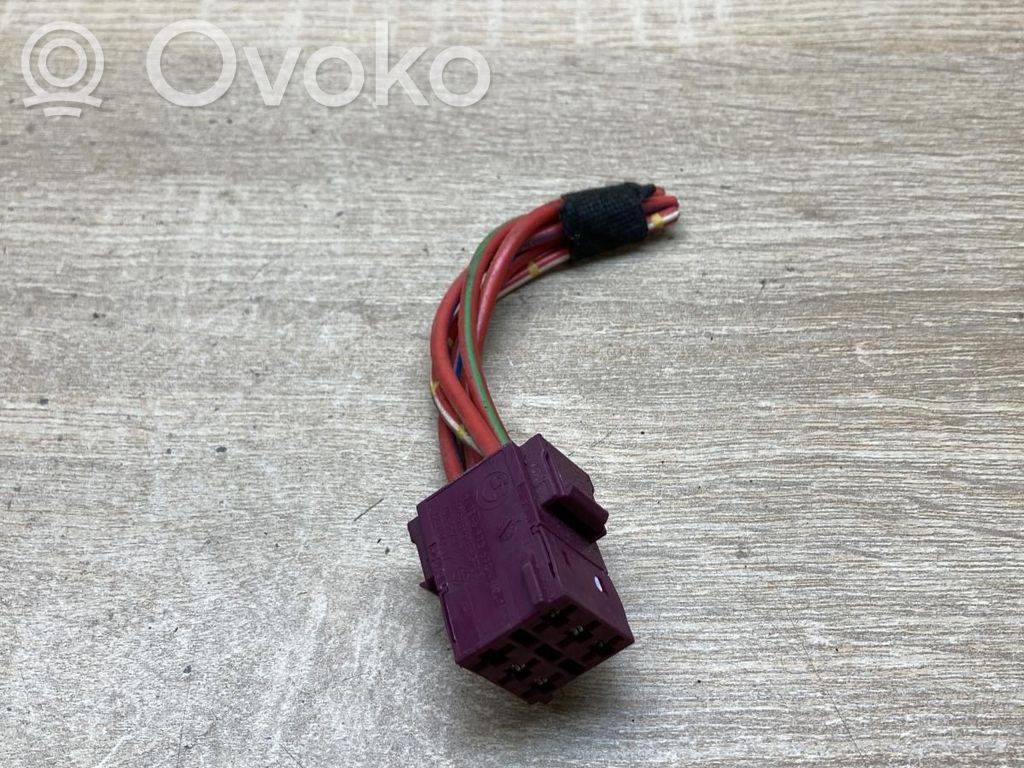 Plug wire   6975690,10688710