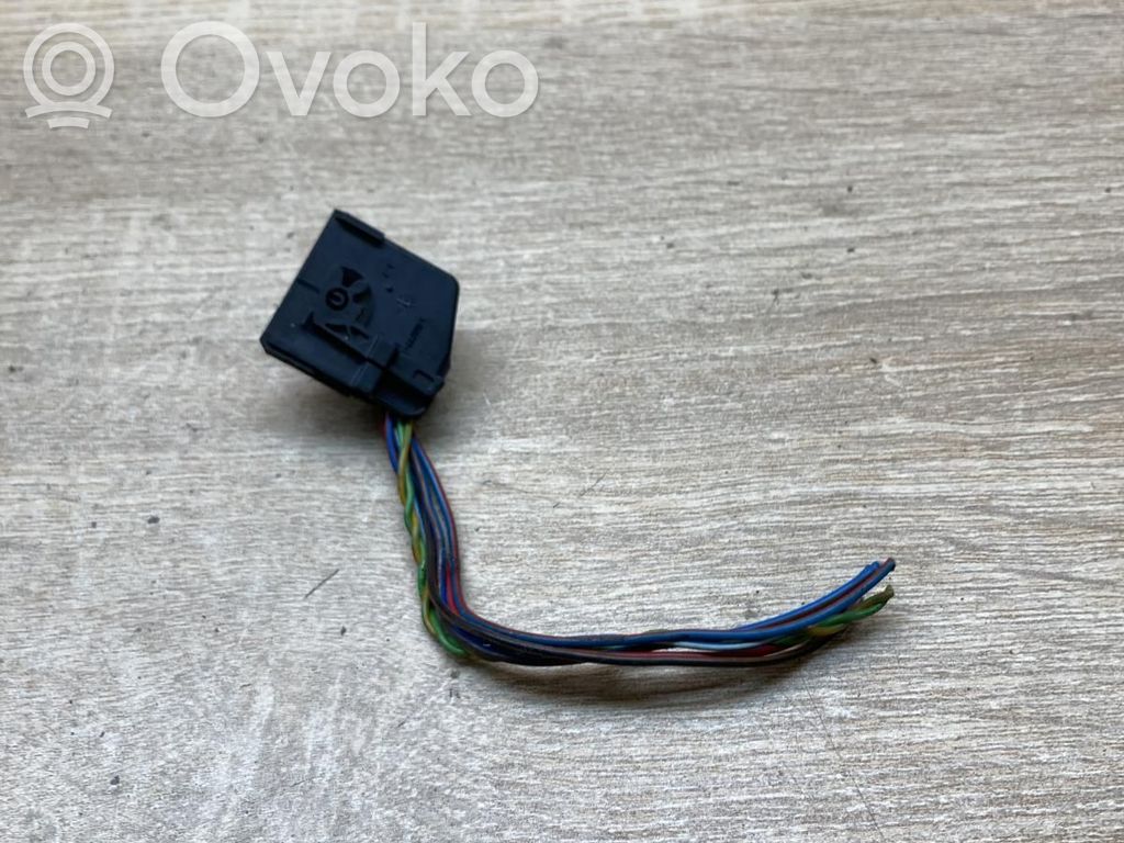 Plug wire   8364654