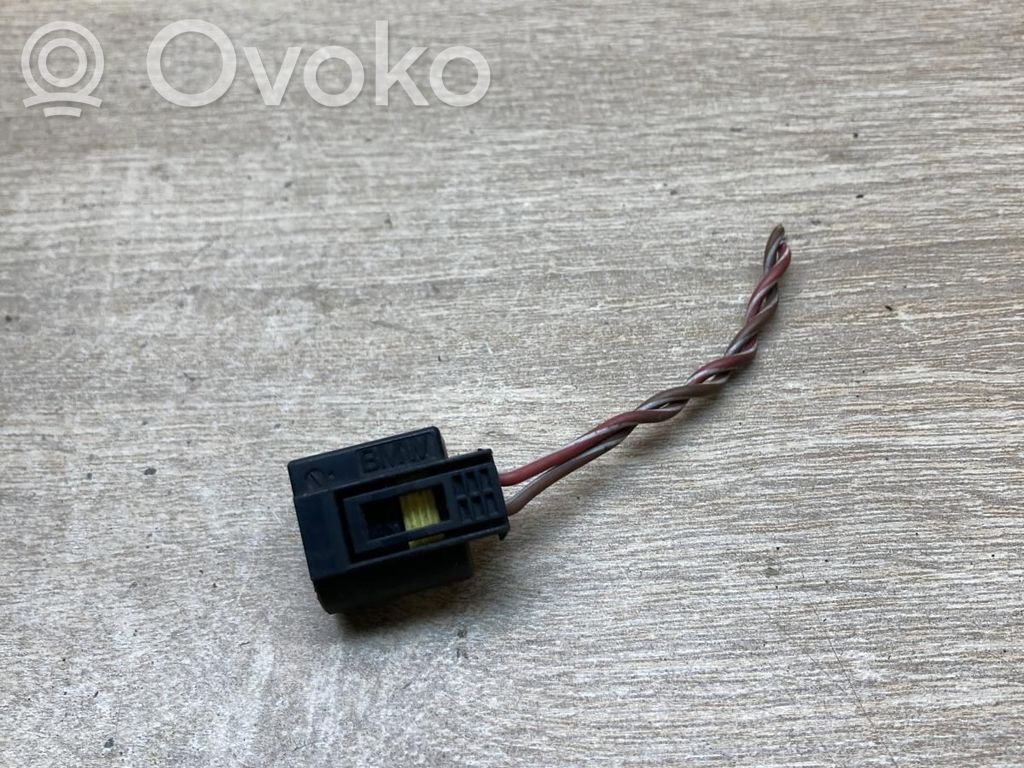 BMW 7 E65 E66 Plug wire 