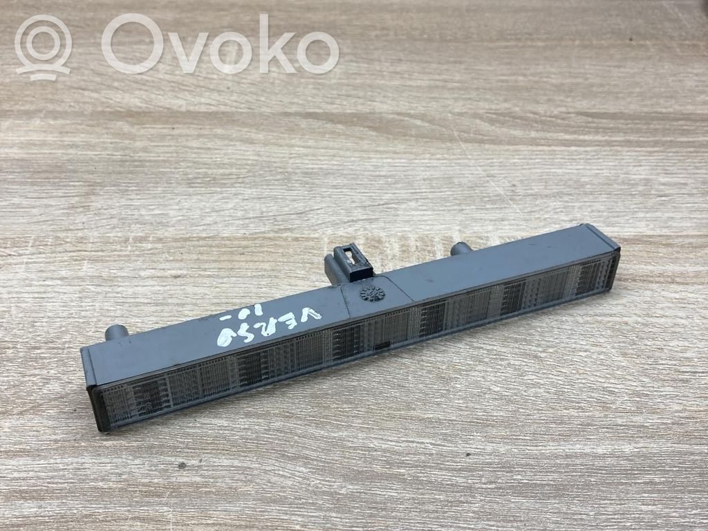 Toyota Verso Trzecie światło stop 