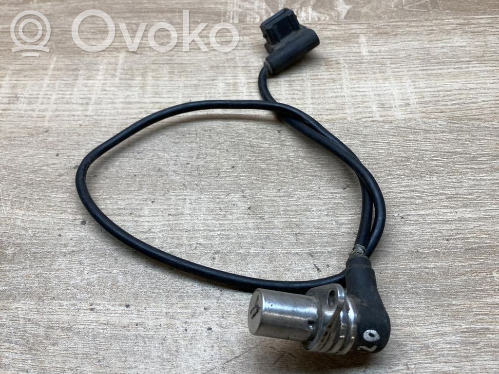 BMW 7 E32 Crankshaft position sensor 