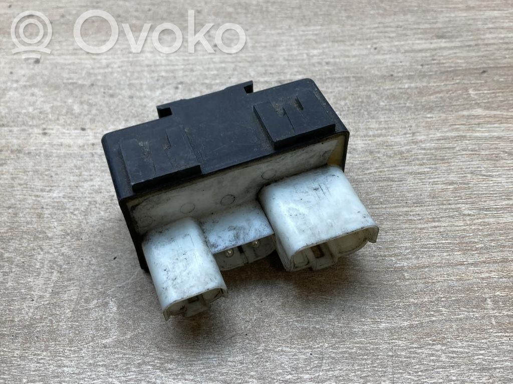 Volvo 850 Coolant fan relay 