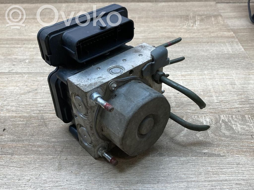Toyota Auris E180 Pompă ABS 