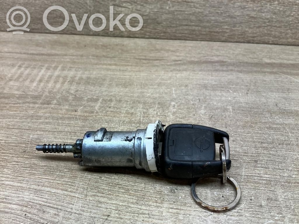 Opel Zafira A Virtalukko 