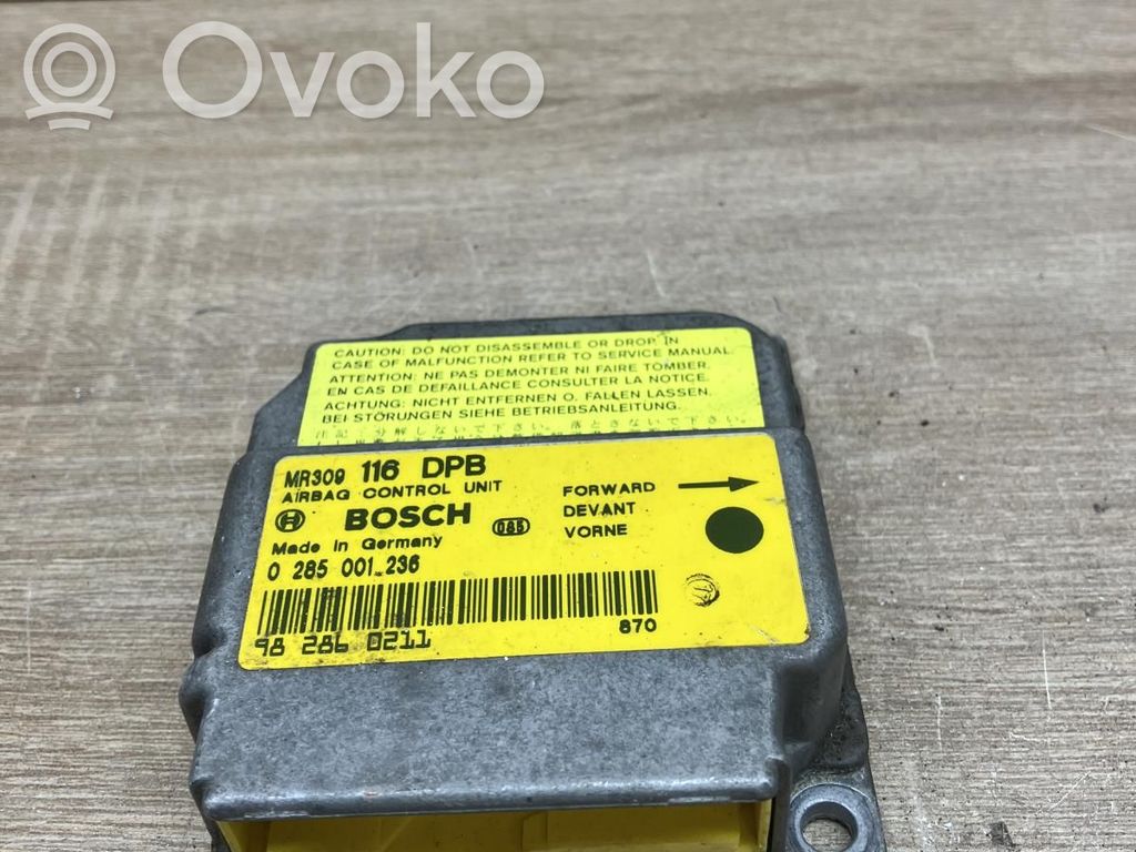 Mitsubishi Carisma Airbag control unit/module 
