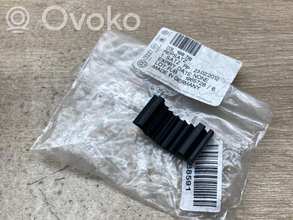 Volkswagen PASSAT B6 Fuel injector 