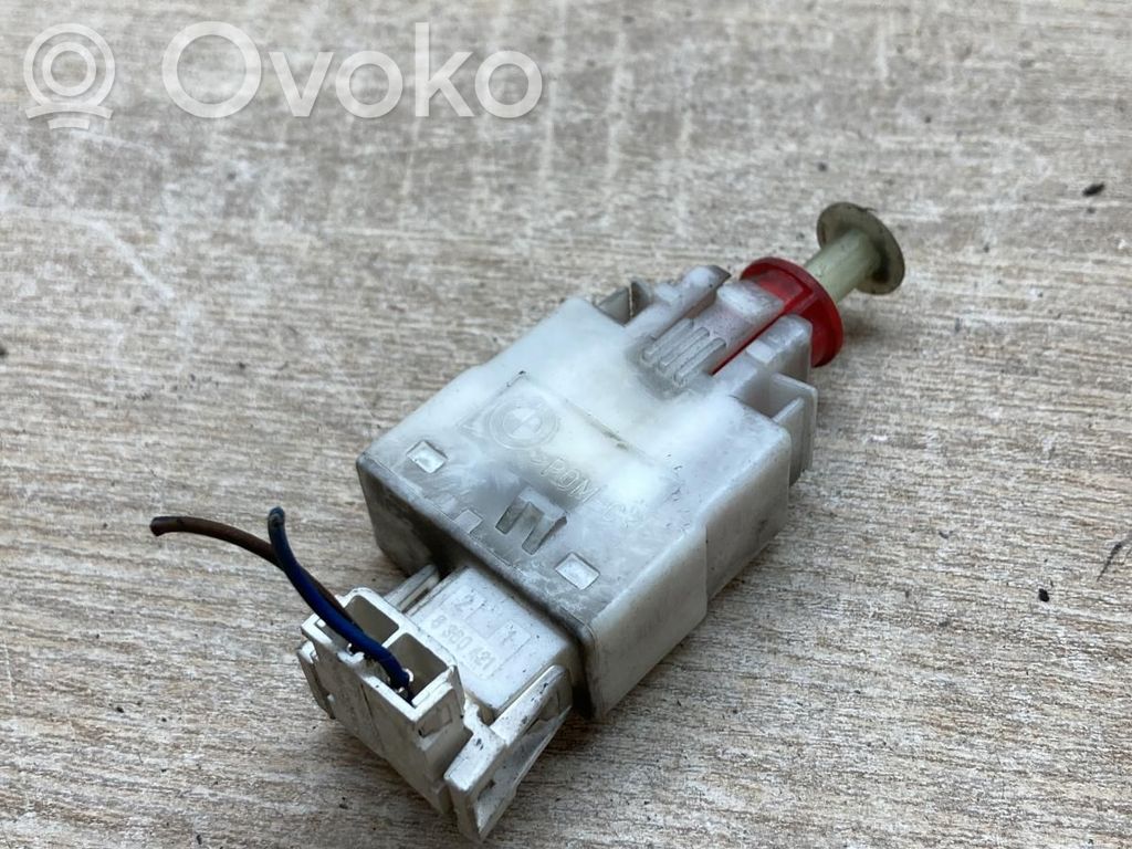 Sensor Bremspedal   8360421
