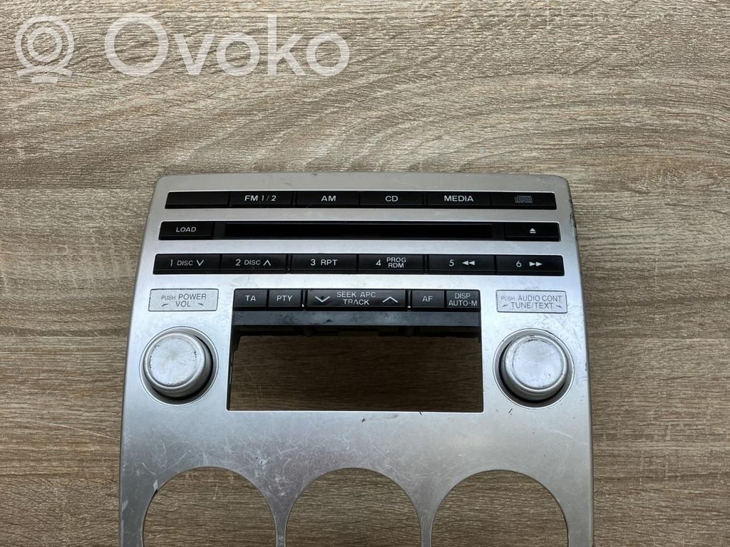 Mazda 5 Unitate principală radio/CD/DVD/GPS 