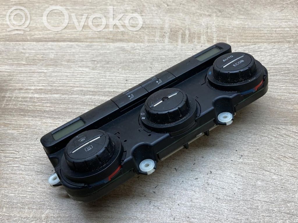 Volkswagen Golf V Panel klimatyzacji 